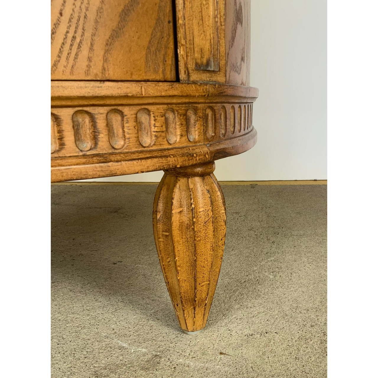 Jeffco Traditional Carved Wood End Tables a Pair
