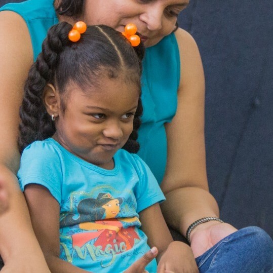 Amanda, Alabanza Music parent