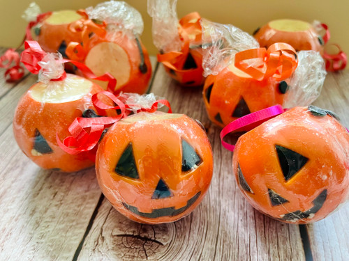 Pumpkin Pail Bath Bomb