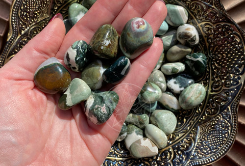 Green sardonyx is both protective and grounding. Using this stone after meditation, ritual work, or any spiritual work will help you ground and center yourself with ease. It is a crystal that stimulates happiness. This stone has a helpful energy that can help you improve your self-control and confidence.