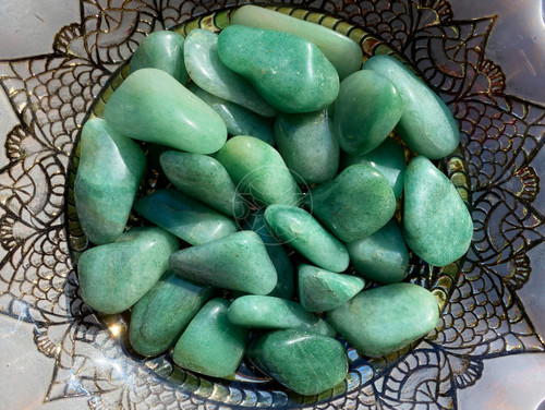 Green Aventurine is a stone of vitality, growth, and confidence. It carries an energy of optimism and confidence helping you to move forward in situations whether they are new or stressful. It brings a zest for life, assisting in the aspects that challenge us so that we can continue to forge ahead on our path.