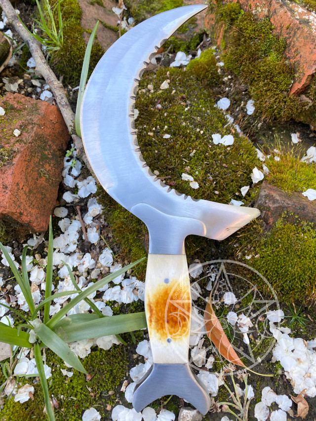 Druid's Crescent Moon Boline | Sacred Mists Shoppe