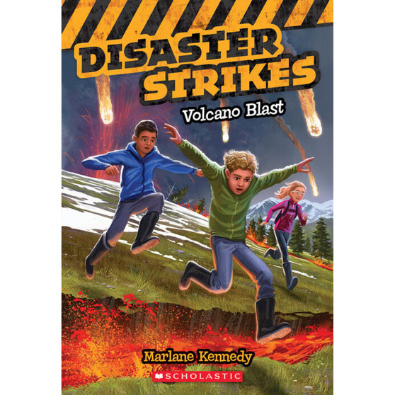 Disaster Strikes #4: Volcano Blast - ISBN 9780545530477