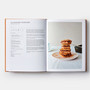 The Italian Bakery: Step-by-Step Recipes with the Silver Spoon - ISBN 9781838663148 - view 4