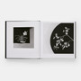 Mapplethorpe Flora: The Complete Flowers - ISBN 9781838668211 - view 6