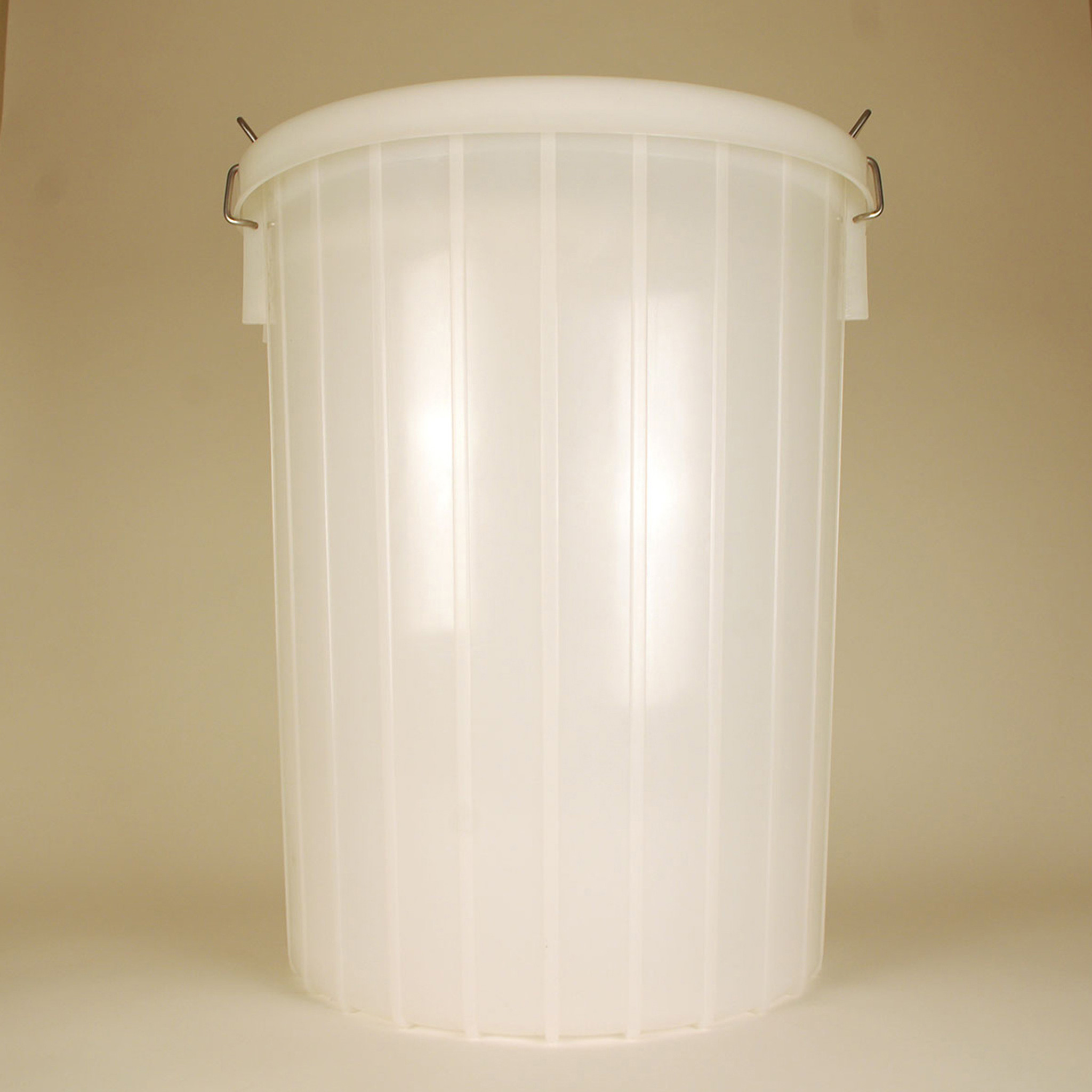 20 gallon fermenter with lid