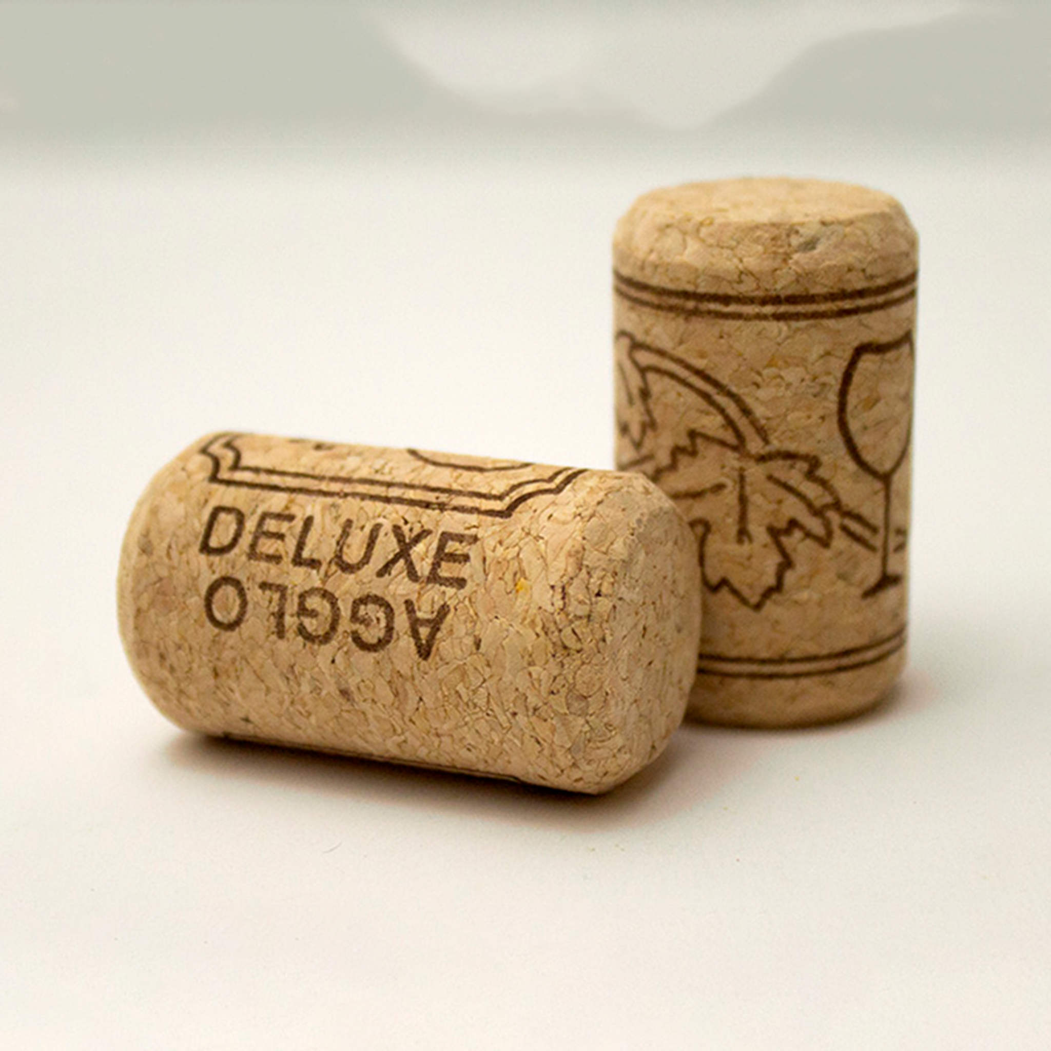 deluxe-agglomerated-wine-cork-43311.png