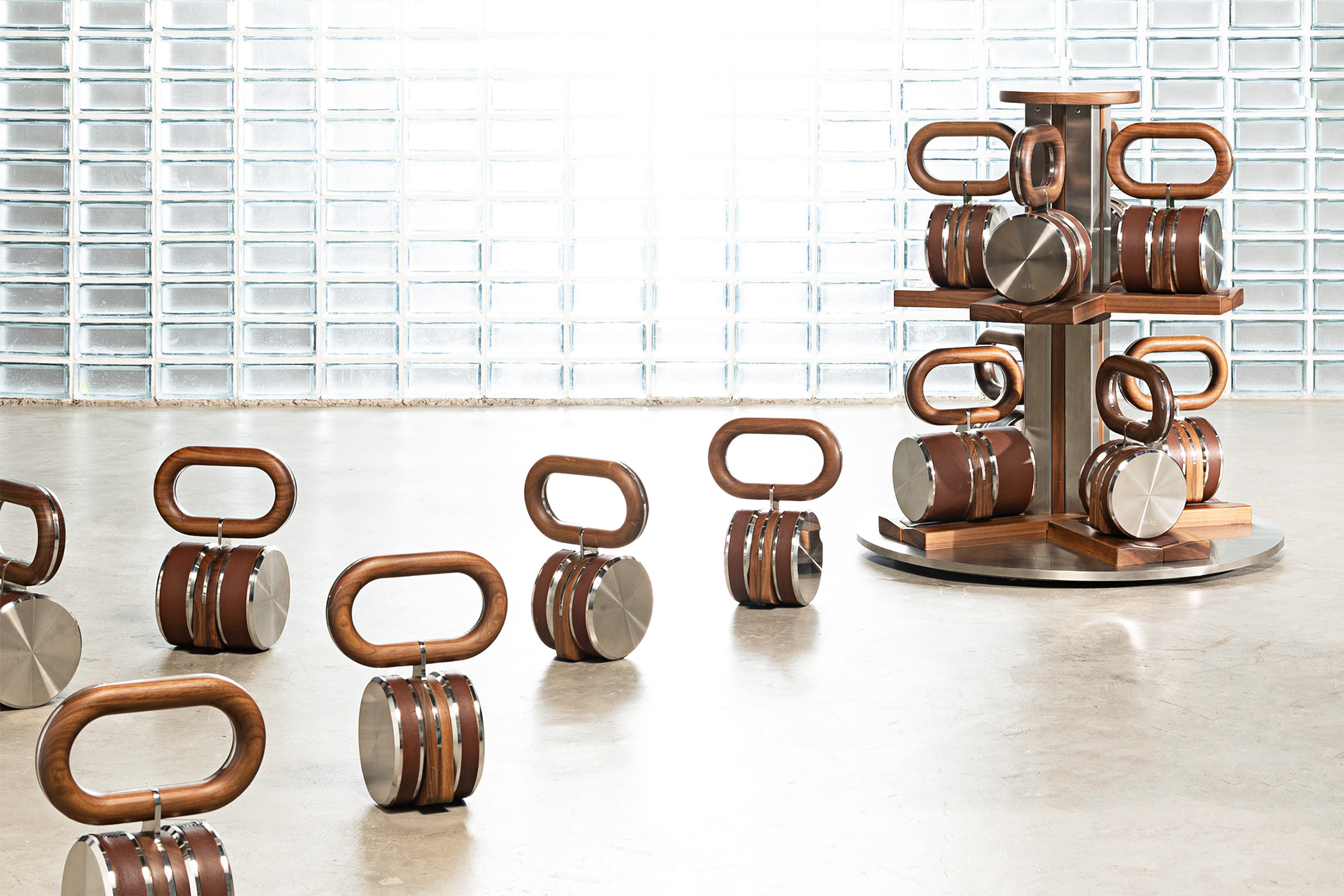 KRABA Vertical Kettlebell Set by Fysik for Jack Game Room