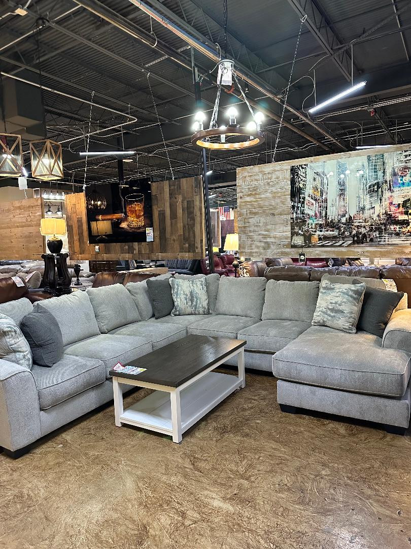 Sectional 39504-66/77/34/17 Ashley Closeout Sale $ 2799.99