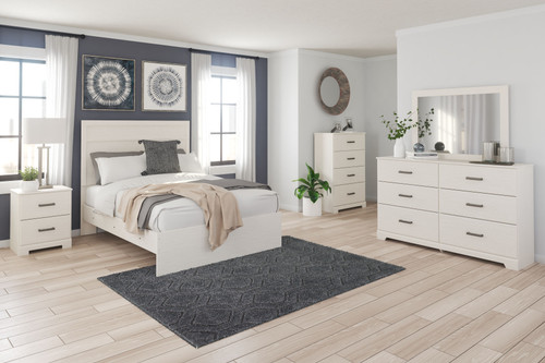 Stelsie White 6 Pc. Dresser, Mirror, Full Panel Bed, 2 Nightstands