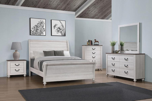 Stillwood 4 Piece Eastern King Panel Bedroom Set White