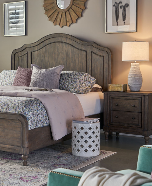 Middleton Queen Bed Light Brown