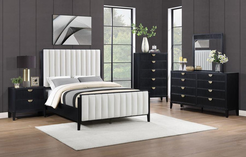 Brookmead - 5 Piece Upholstered Eastern King Bedroom Set - Black