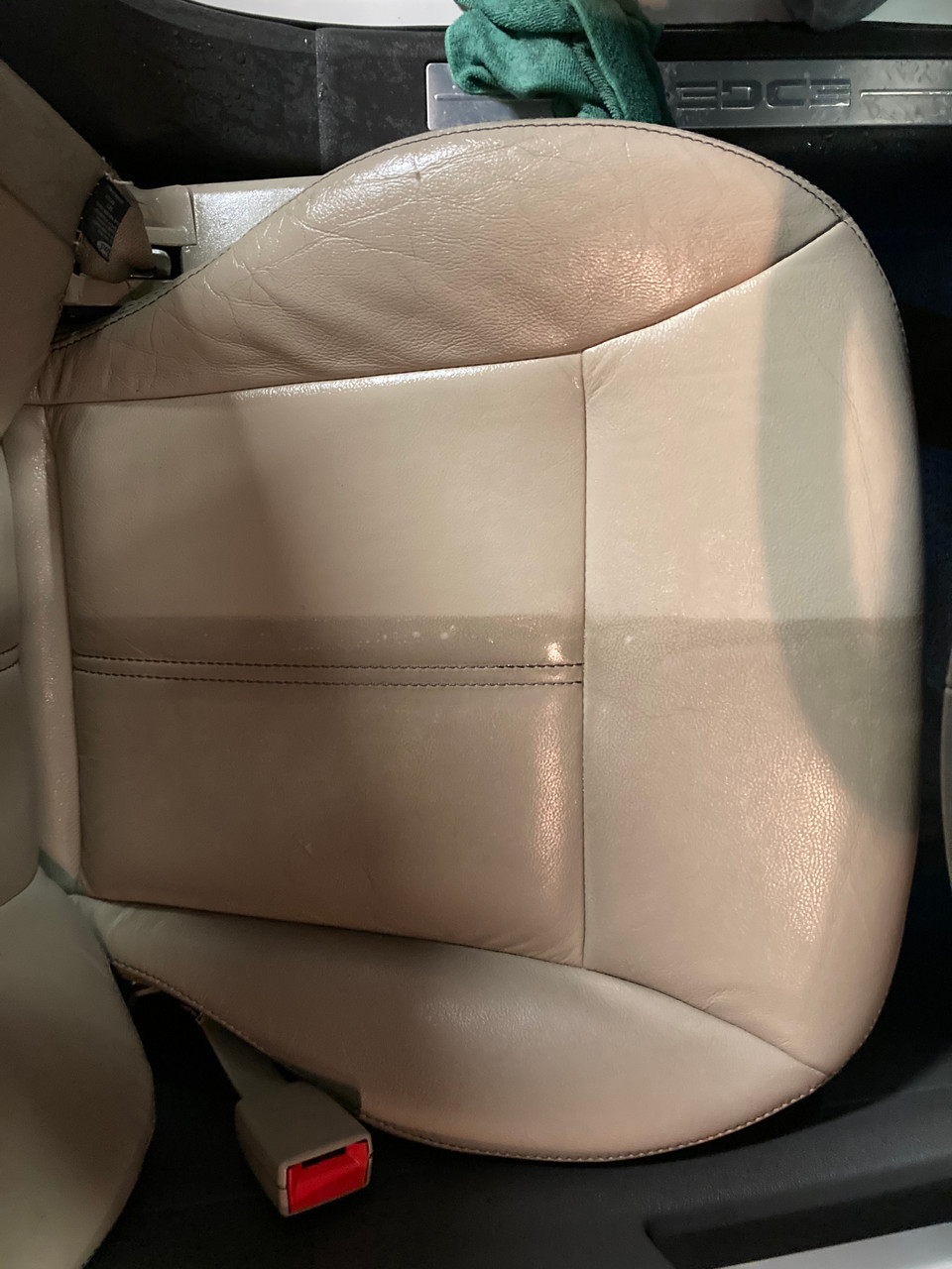 Leather, Vinyl & Plastic Sealant