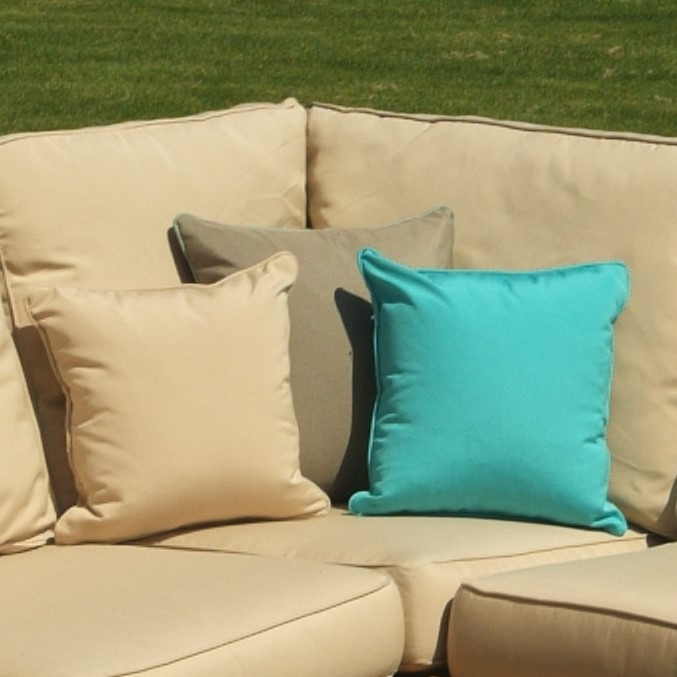 Three Birds Outdoor Throw Pillows | 18