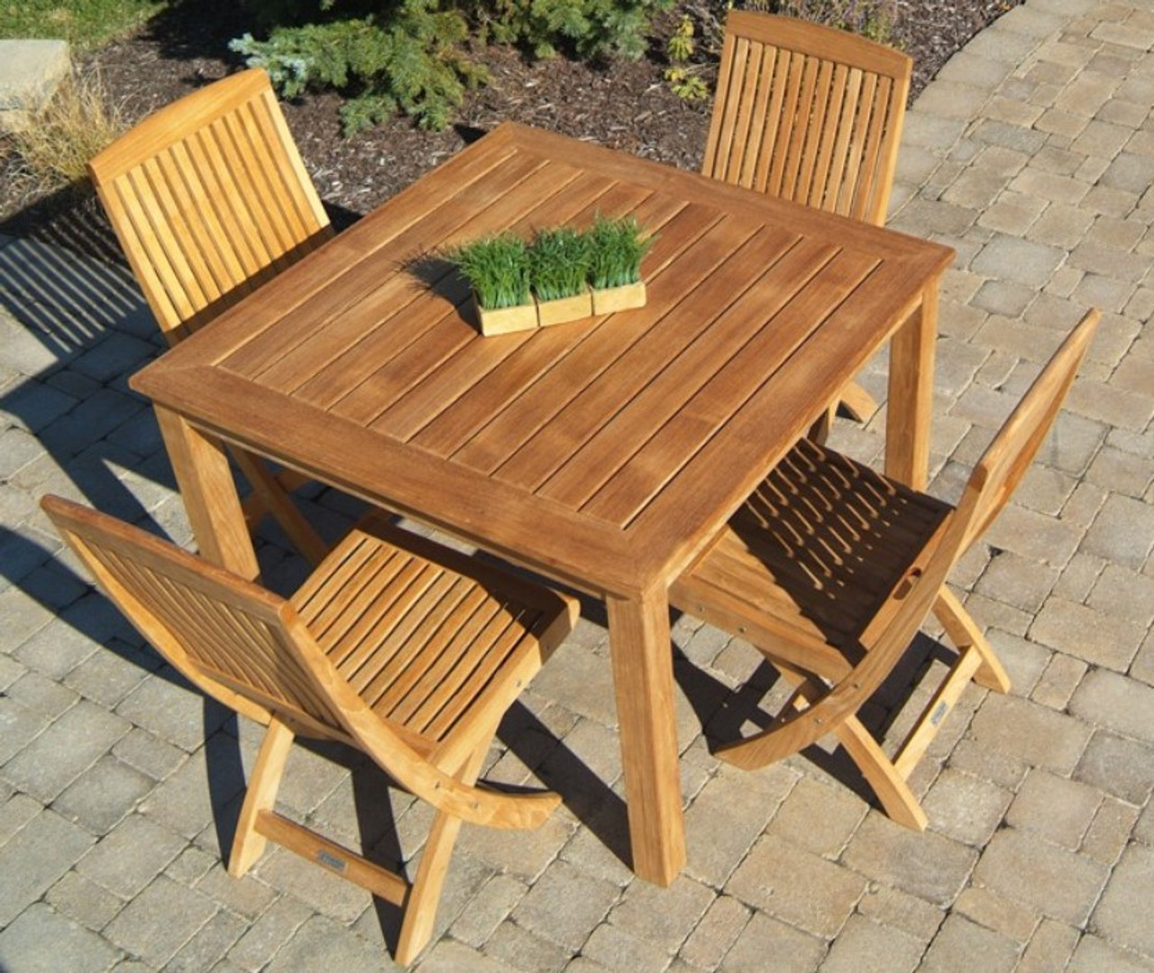 Small 4 person outdoor shop dining set