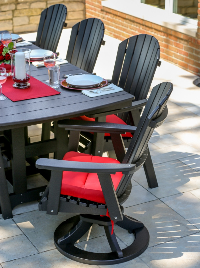 Berlin Gardens Resin EightSeat Rectangular Dining Set