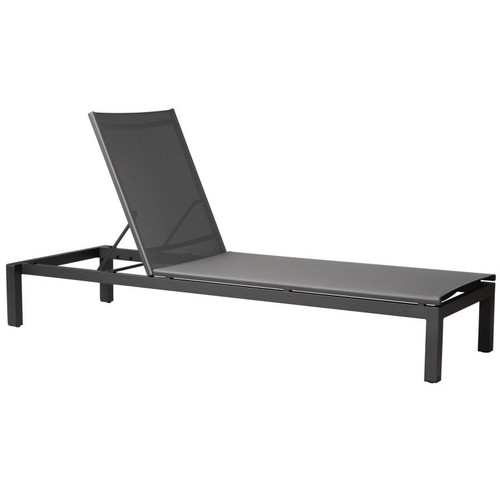 Lloyd Flanders Maritime Chaise Lounge Chair