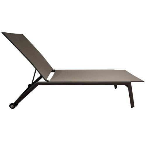 Lloyd Flanders Solare Chaise Lounge Chair