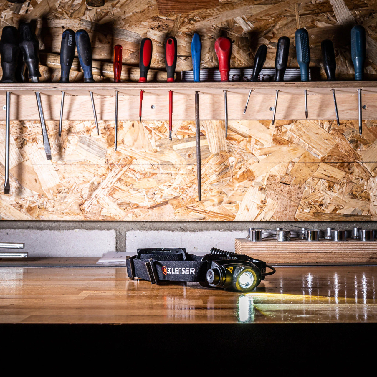 LED LENSER H5R CORE LAMPE FRONTAL - S.A