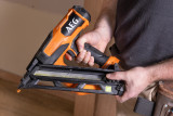 AEG DA Brad Nailer Kit 18V 15Ga 5.0ah - A18FN15DA51
