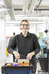 Order In - Wiha Stripping Tool Automatic Maximum 16 mm - WH-42062