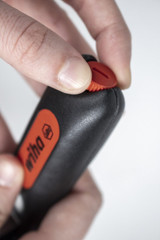 Order In - Wiha Stripping Tool W/Self-Rotating Drag Blade - WH-44240