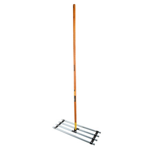 Garden Master Soil Spreader 710mm  Long Handle - 20117213