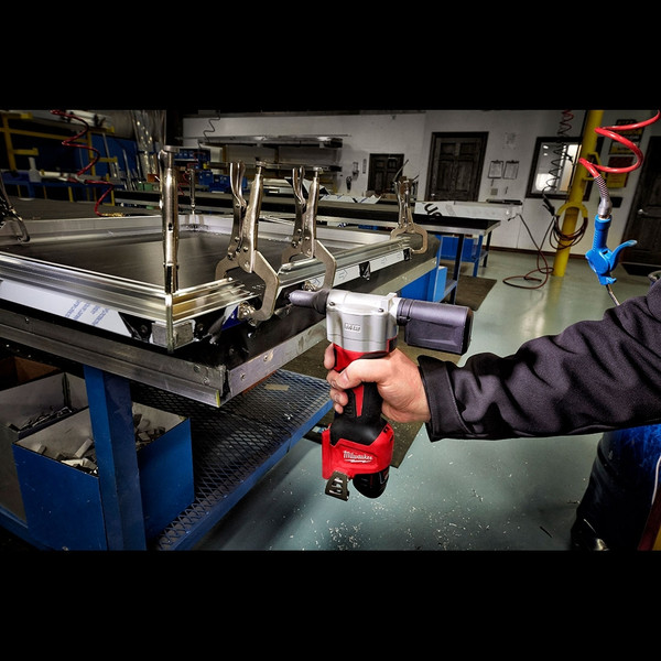 Buy Milwaukee Online | M12BPRT-0 | M12™ Pop Rivet Tool