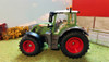 1:32 Fendt 724 Vario Tractor