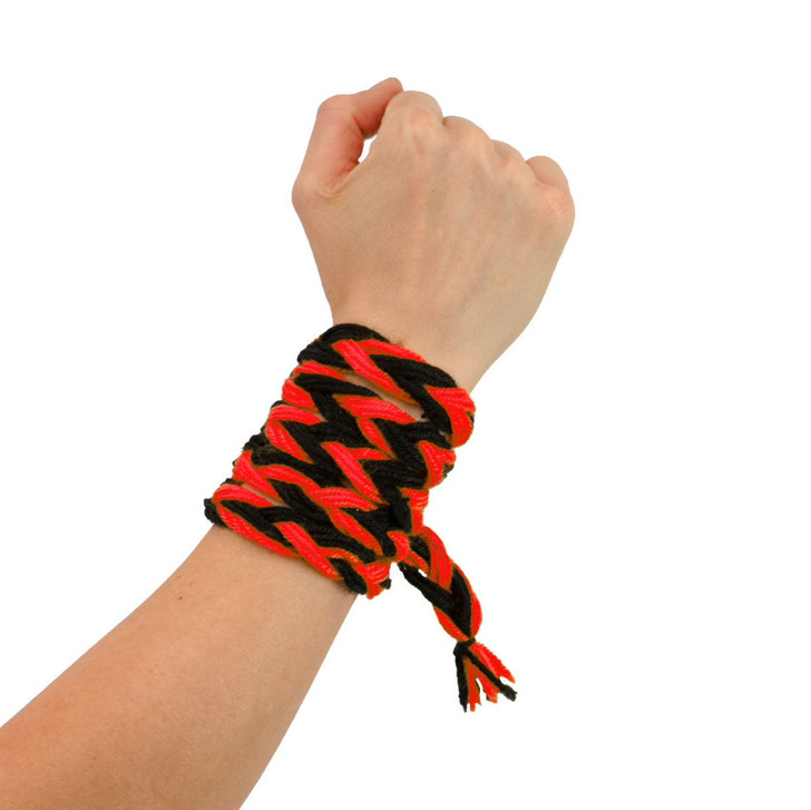 Kenmare Shamrocks Wool Plait - Black/Red