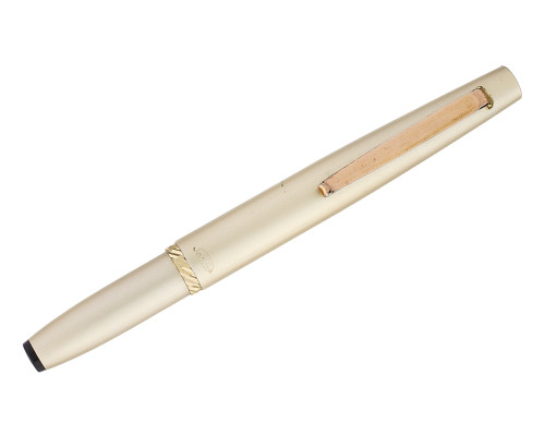 Sailor Pocket Pen - Champagne, 14kt Fine Nib (2026-0408-17)