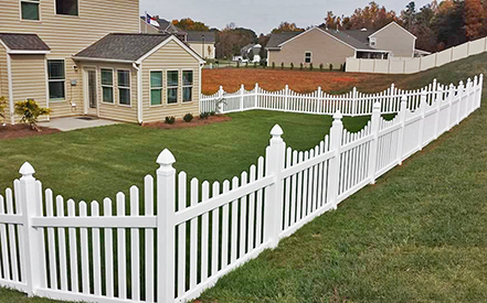 4ft vinyl picket with scallops