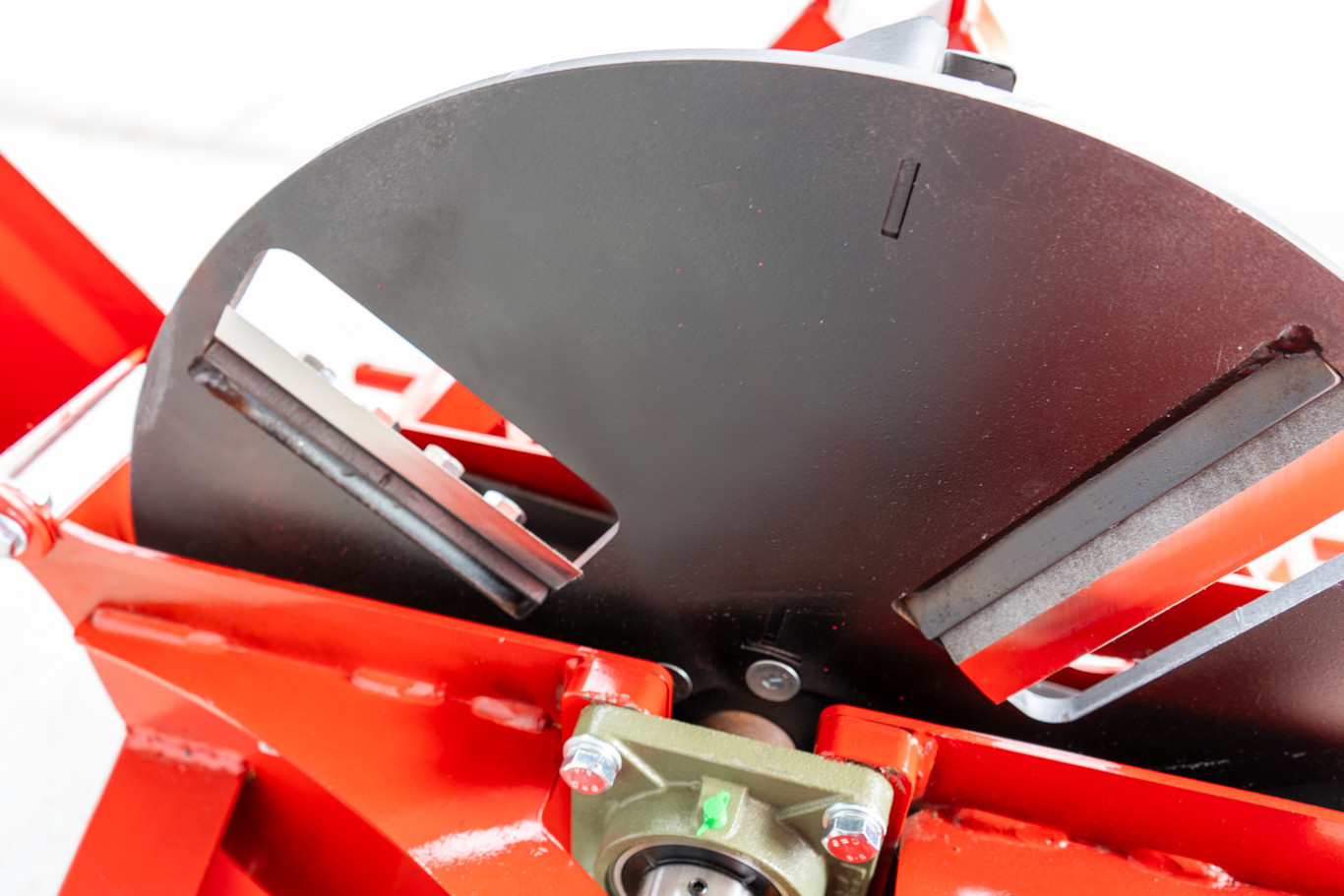 Remet RT-630 PTO Disc Chipper | Forestry & Wood Processing