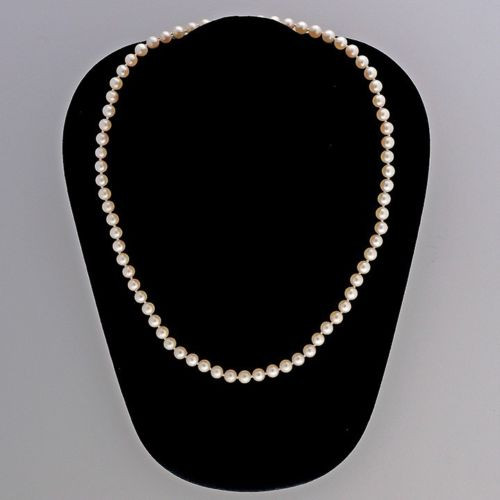 Estate Cultured Japanese 70 Pearl 5.5 To 5.75mm 14k Necklace