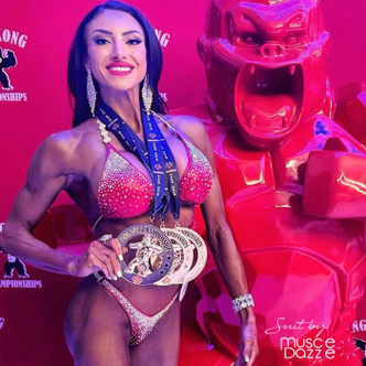 Red figure competition suit