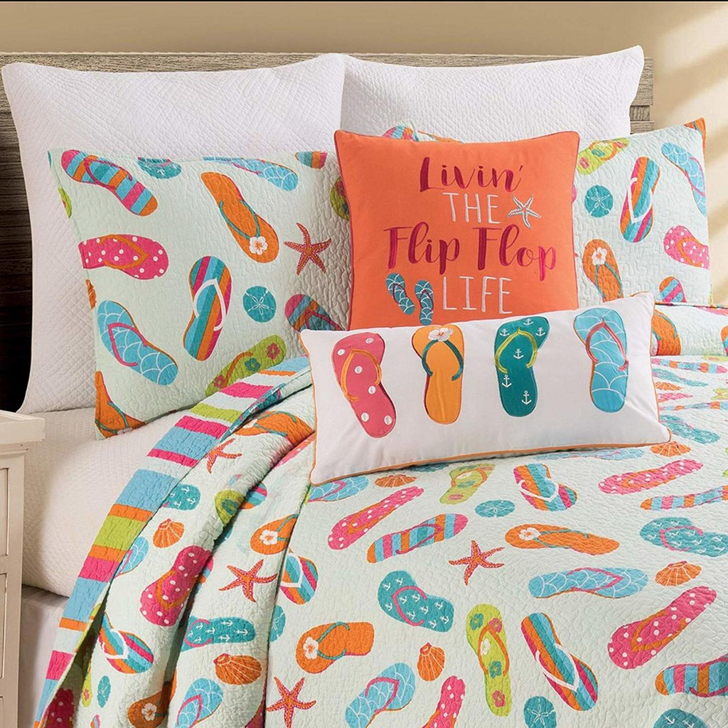 Flip Flop Quilt Set with Toss Pillows