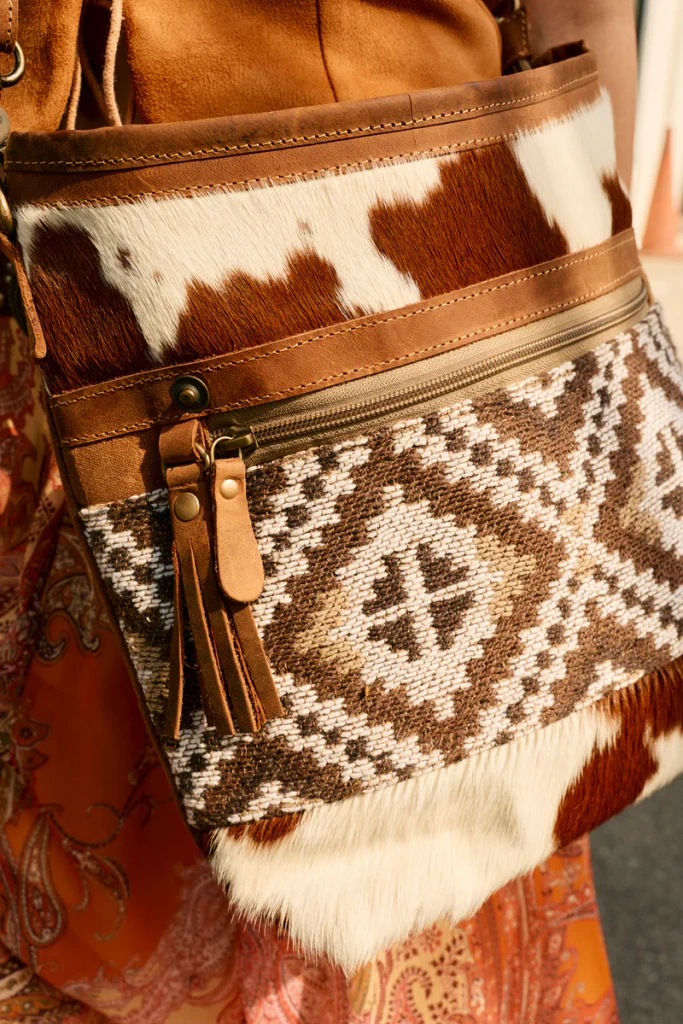 Diamondback Trail Western Shoulder Bag 