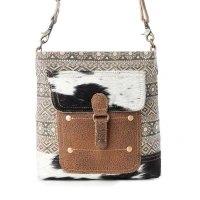 Tribal Pony Western Crossbody Bag om Olive & Brown  
