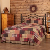Wyatt Queen Cotton Quilt