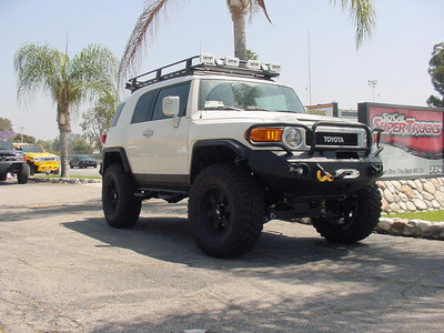 2010  FJ CRUISER 4WD - PROCOMP/ICON
Warn 9.0RC Winch Package