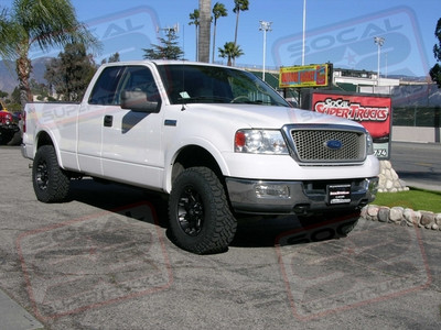 ReadyLift 2" Front Leveling Suspension, Fuel 17" Octane Black Rims, 285/70R17 Goodyear Duratrac All Terrain Tires