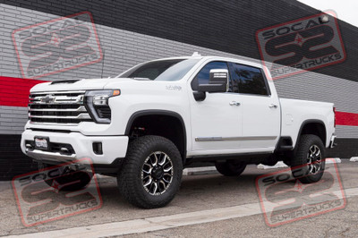 2024 Chevy Silverado 2500 HD Cognito / Elka - 4" Lift - Falken Tires