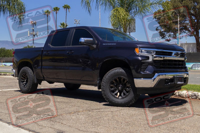 2023 Chevy Silverado 1500 - Bilstein Shocks - 2.5" Lift - Fuel Off-road Wheels - Toyo Tires