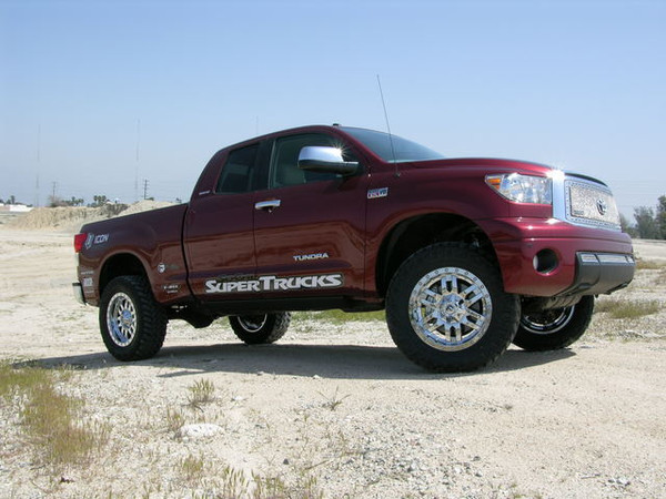 2010  TUNDRA 4WD - ICON