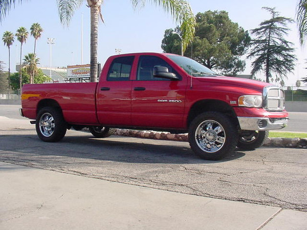CST Performance Suspension 3.5" Spindle Lift Kit, 20"x8.5" Chrome 6 Spoke Wheel, 305/55/20 Nitto TerraGrappler A/T Tires