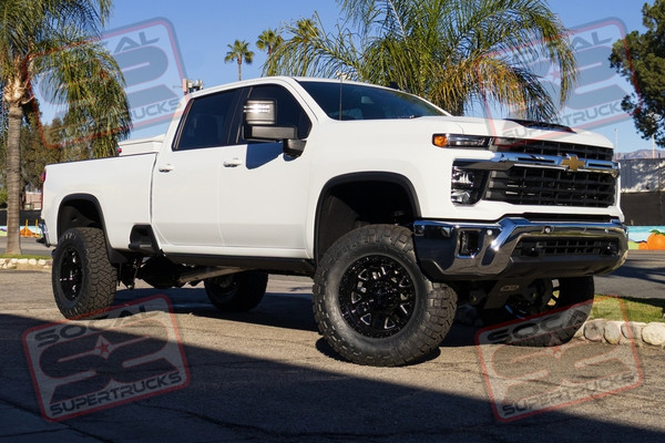 2026 Chevy Silverado 2500 HD - BDS / Fox - 6.5" Lift - Weld Wheels - Nitto Tires