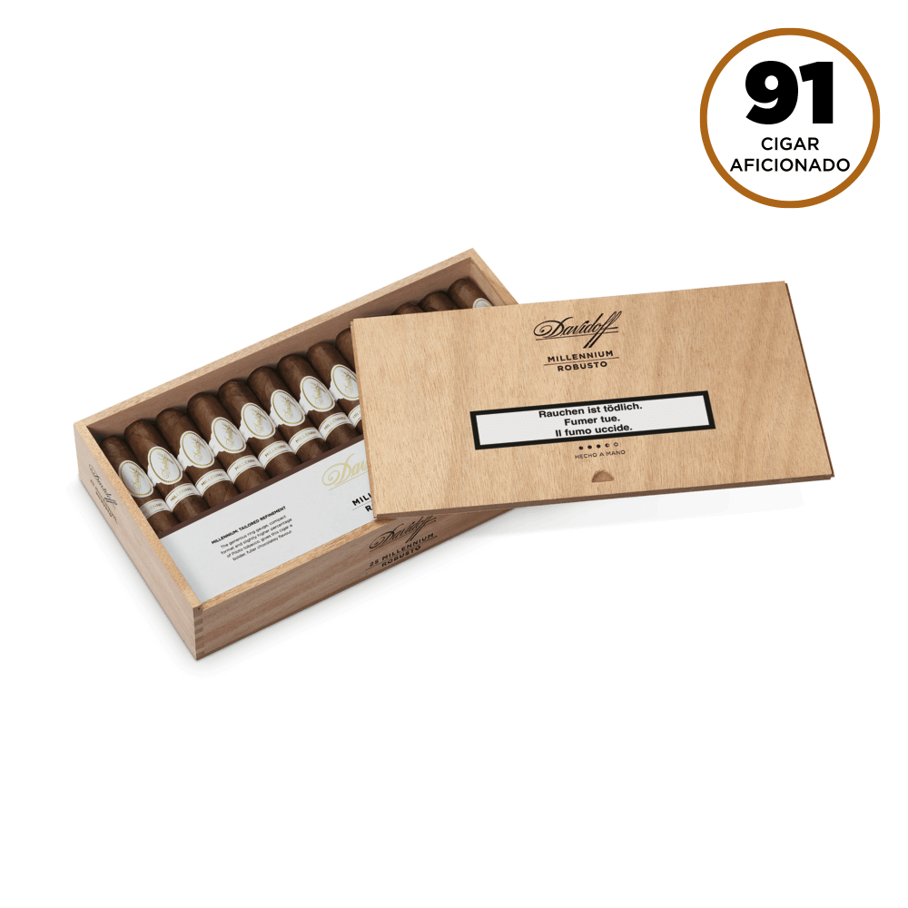 Offene Kiste mit Davidoff Millennium Robusto Zigarren