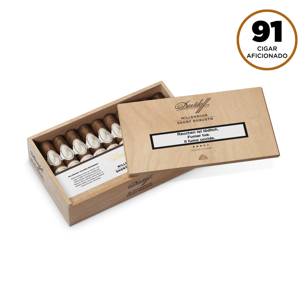 Offene Kiste mit Davidoff Millennium Short Robusto Zigarren
