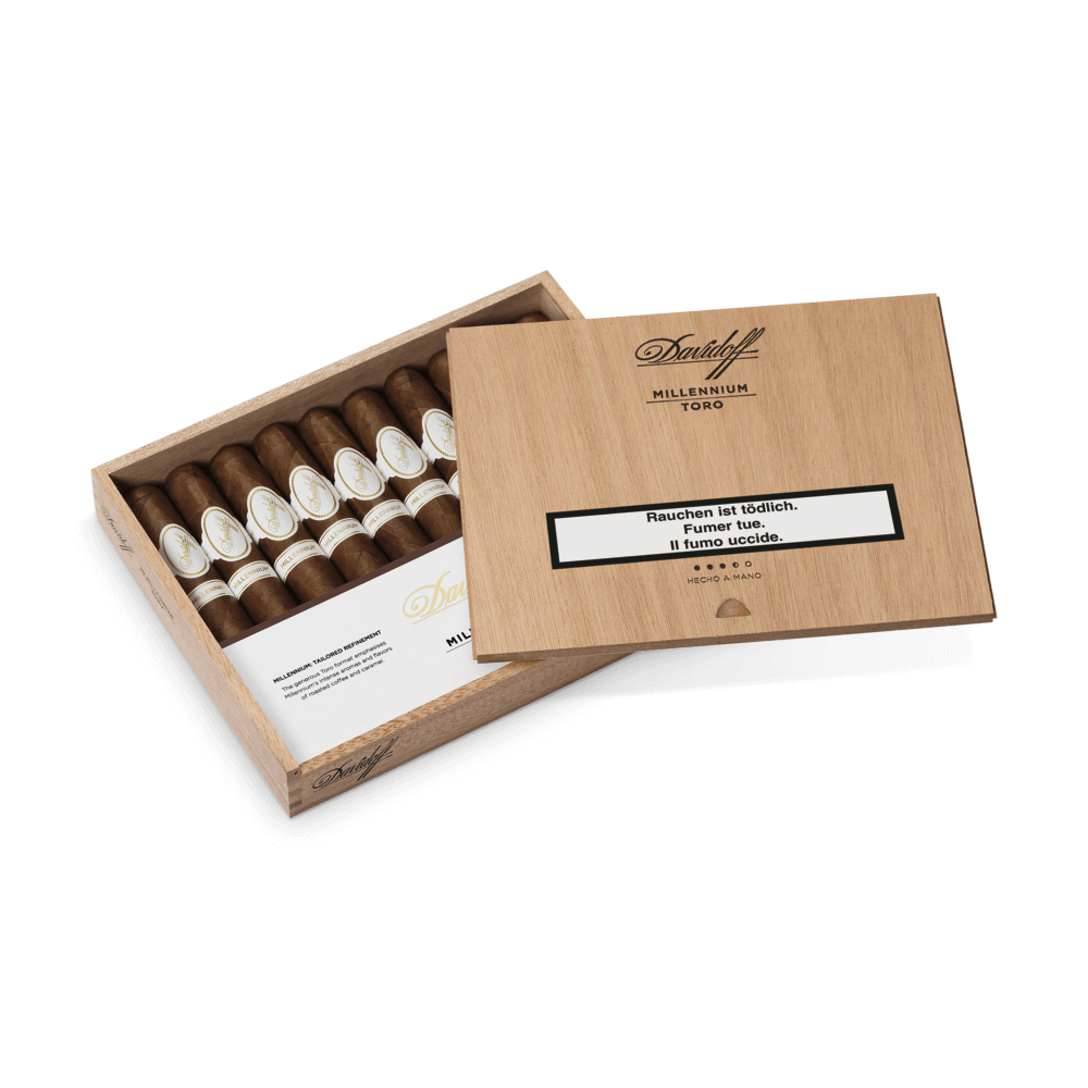 Offene Kiste mit Davidoff Millennium Toro Zigarren